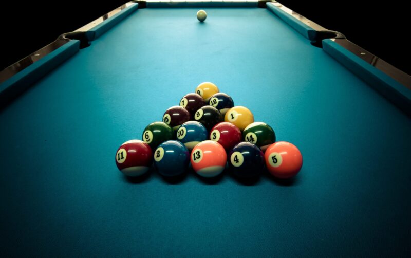 8 ball poll cool math